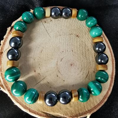 Bracelet en bois pétrifié, malachite et hématite non magnétique.