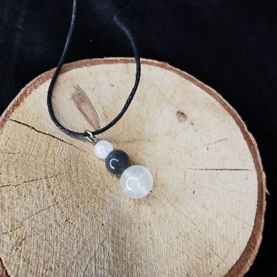 Collier en pierre de lune noir et blanche, Bubble's