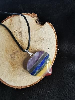 Pendentif en forme de coeur en 7 chakras